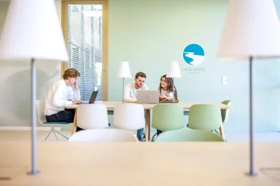 étudiants travaillent ensemble campus d'aix - photo Cédric Vlemmings