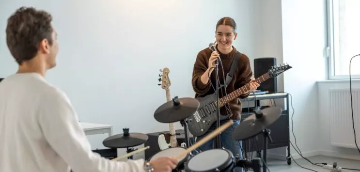 campus essca bordeaux etudiants musique