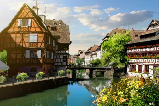 Maisons le long du canal à Strasbourg